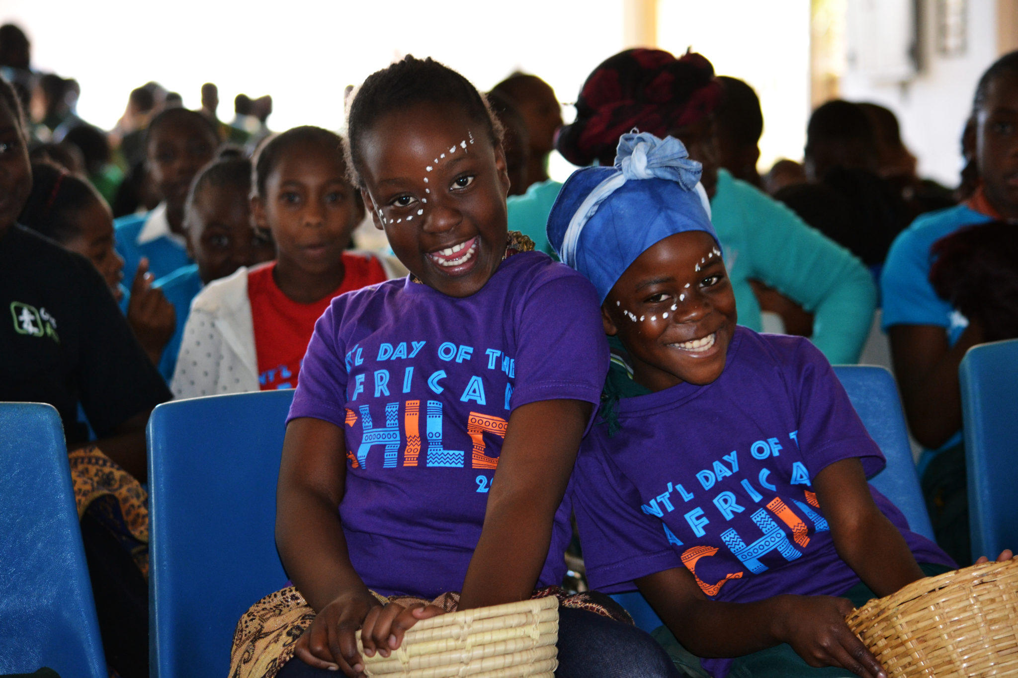 Imagen destacada del lanzamiento de Girls Act! en Zimbabue.
