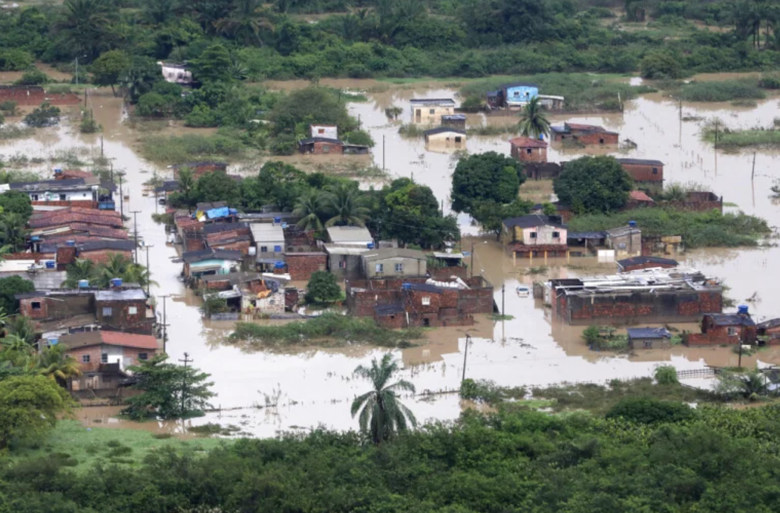 Titelbild für: AHF bringt schnell Hilfe nach Recife, Brasilien