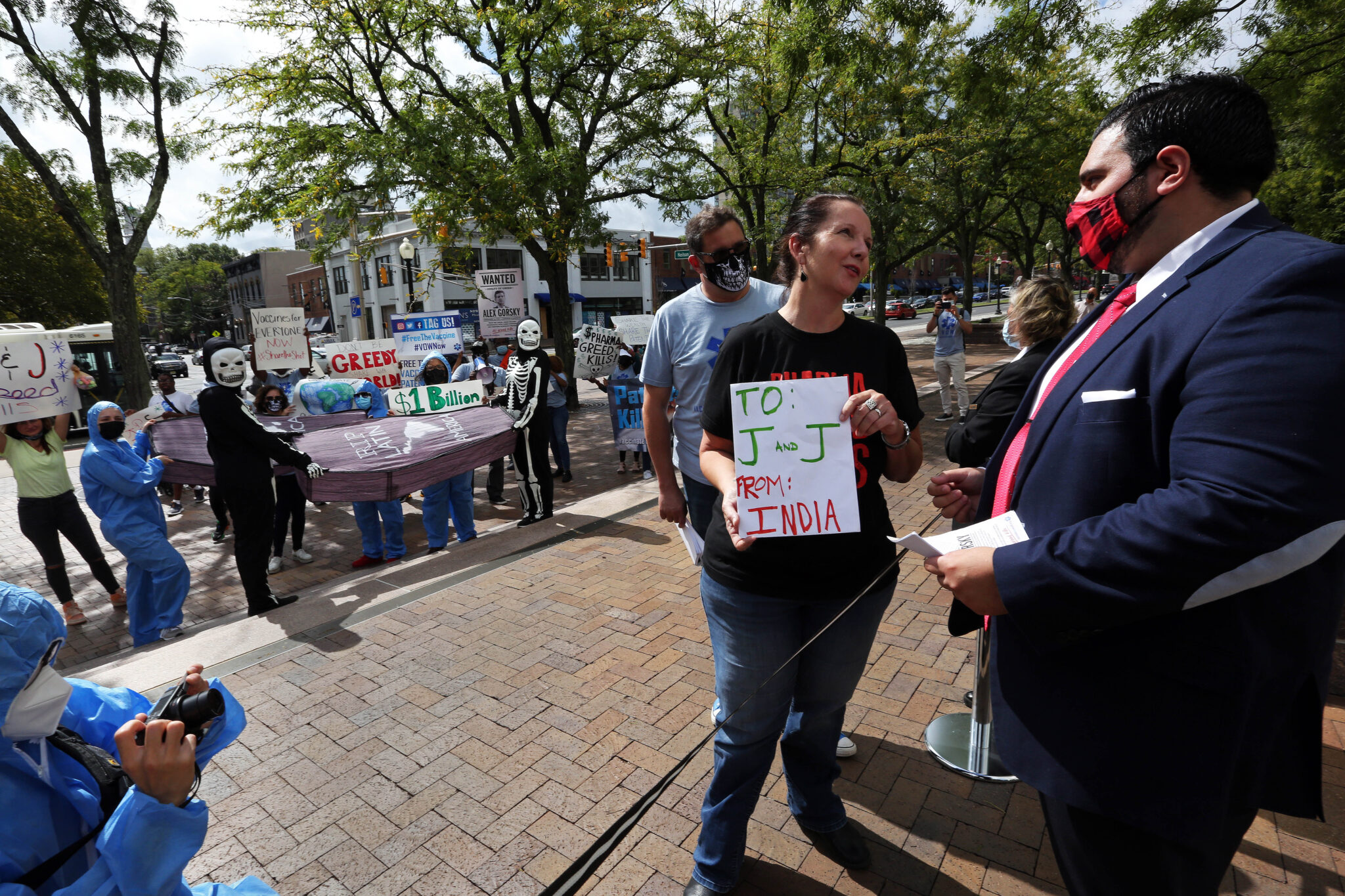 Featured image for AHF Slams J&J’s Vaccine Hostage Tactics in South Africa