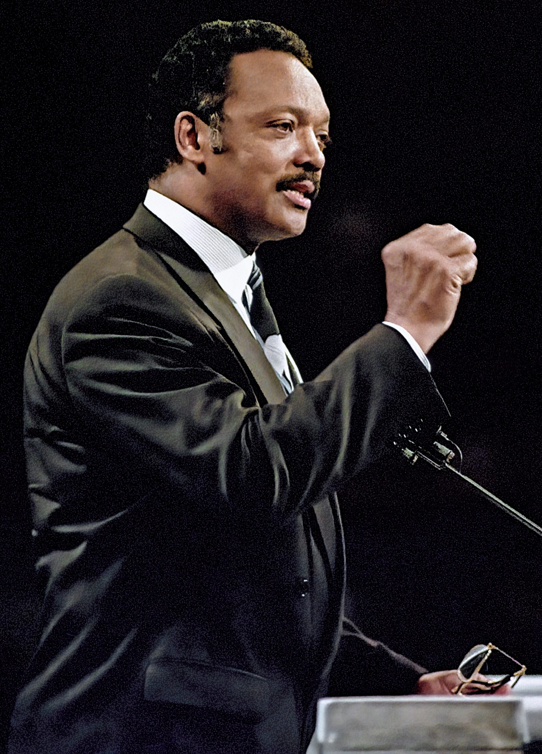 Imaj prezante pou "Fondasyon Swen Sante SIDA nan lapenn pou lanmò Rev. Jesse Jackson"